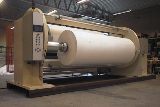 Unwinder for airlaid nonwovens Unwinder for airlaid nonwovens